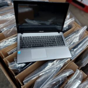 Laptop-Stack HP / Dell / Lenovos…. 4. Generation Alles funktioniert und wurde im eingeschalteten Zustand getestet Marken: HP, Dell, Lenovo, Acer, Asus und mehr Mit RAM und Akku Note: A & B Speicher: 4 GB und 8 GB Festplatte: 320 GB und 500 GB CPU: Core i3-4th, Core i5-4th, i7-24th Layout: QWERTY