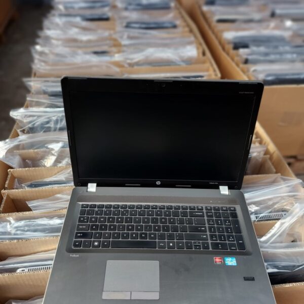 Laptop-Stack HP / Dell / Lenovos…. 2. Generation Alles funktioniert und wurde im eingeschalteten Zustand getestet Marken: HP, Dell, Lenovo, Acer, Asus und mehr Mit RAM und Akku Note: A & B Speicher: 4 GB und 8 GB Festplatte: 320 GB und 500 GB CPU: Core i3-2th, Core i5-2th, i7-2th Layout: QWERTY