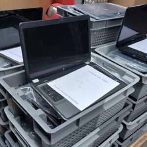 Laptop-Stack HP / Dell / Lenovos…. Alles funktioniert und wurde im eingeschalteten Zustand getestet Marken: HP, Dell, Lenovo, Acer, Asus und mehr Mit RAM und Akku Note: A & B Speicher: 4 GB und 8 GB Festplatte: 320 GB und 500 GB CPU: Core i3-Mth, Core i5-Mth, i7-Mth Layout: QWERTY